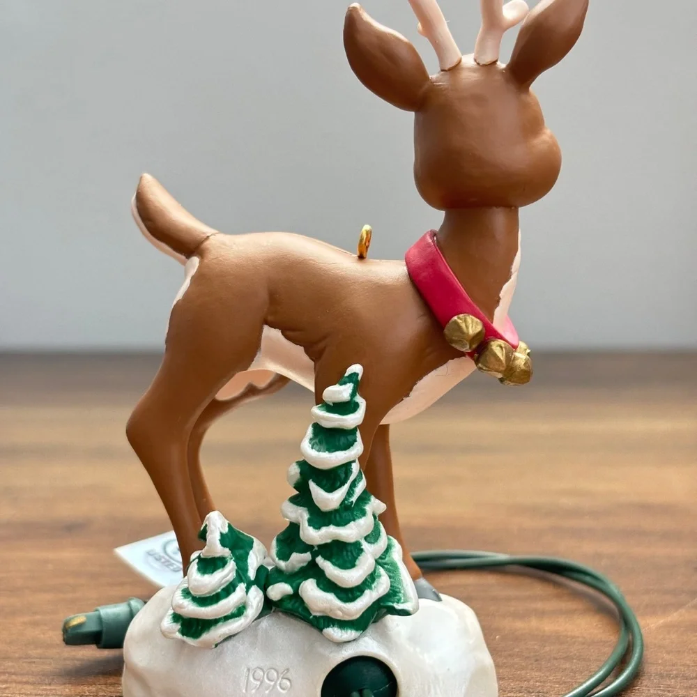HALLMARK Christmas Ornament RUDOLPH THE RED NOSED REINDEER Collectors Club 1995